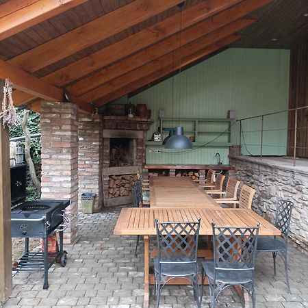 Apartman Na Statku Miskovice  外观 照片
