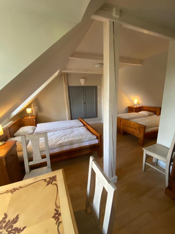 Apartman Na Statku Miskovice  外观 照片
