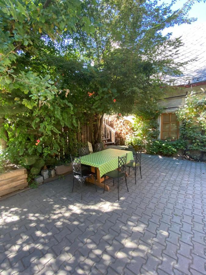 Apartman Na Statku Miskovice  外观 照片